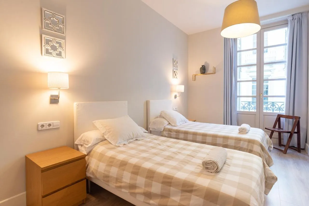 Urbe10 Angel Suites 2 Bedrooms Apartment 2A Málaga